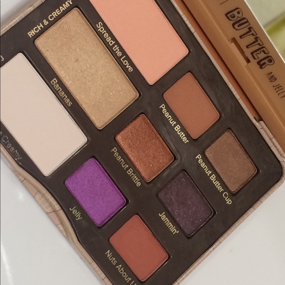 Peanut Butter and Jelly Eye shadow palette - Picture 2 of 3